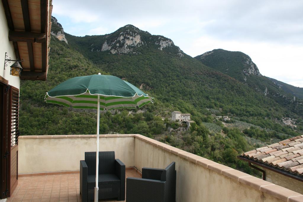 Valle Del Belvedere Spoleto Bagian luar foto