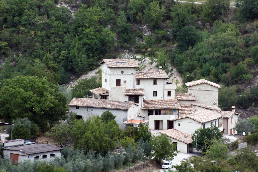 Valle Del Belvedere Spoleto Bagian luar foto